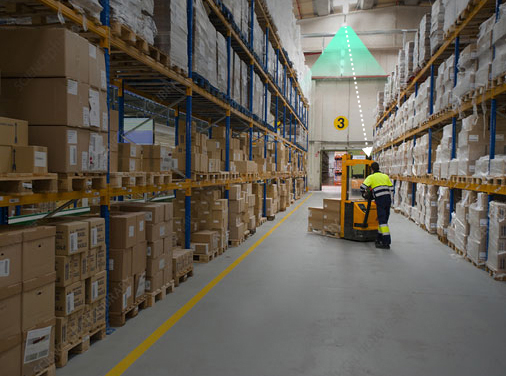 thết kế tiết kiệm điện năng của đèn LED cảm biến thông minh