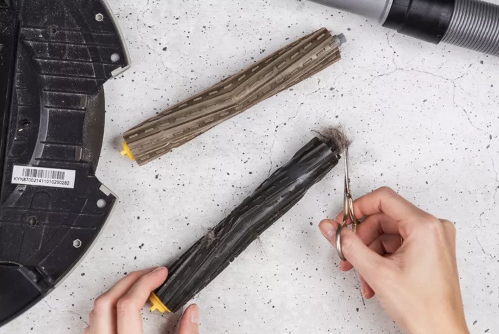  Khi nào nên vệ sinh robot hút bụi?